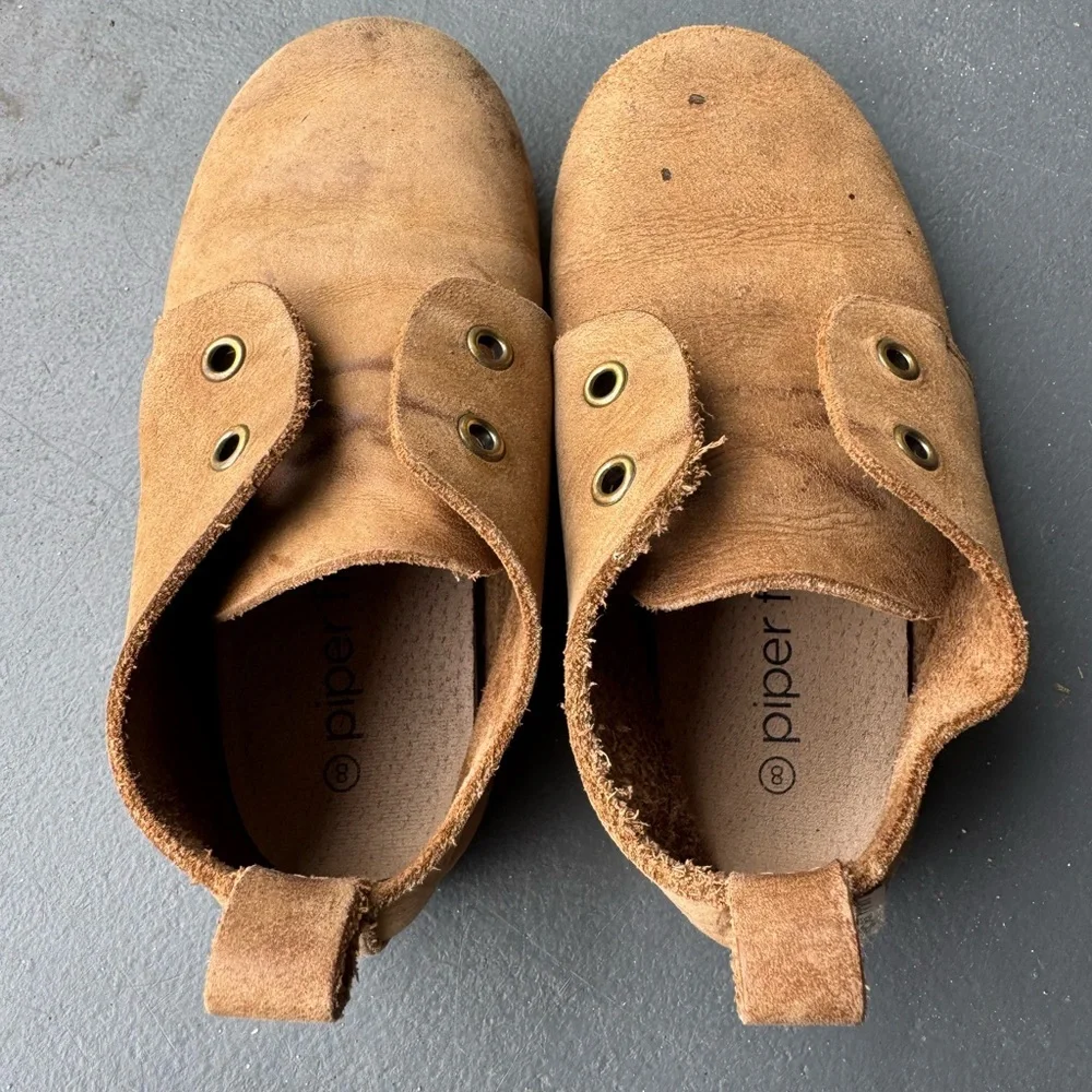 Piper Finn Low Top Oxfords Hard Sole